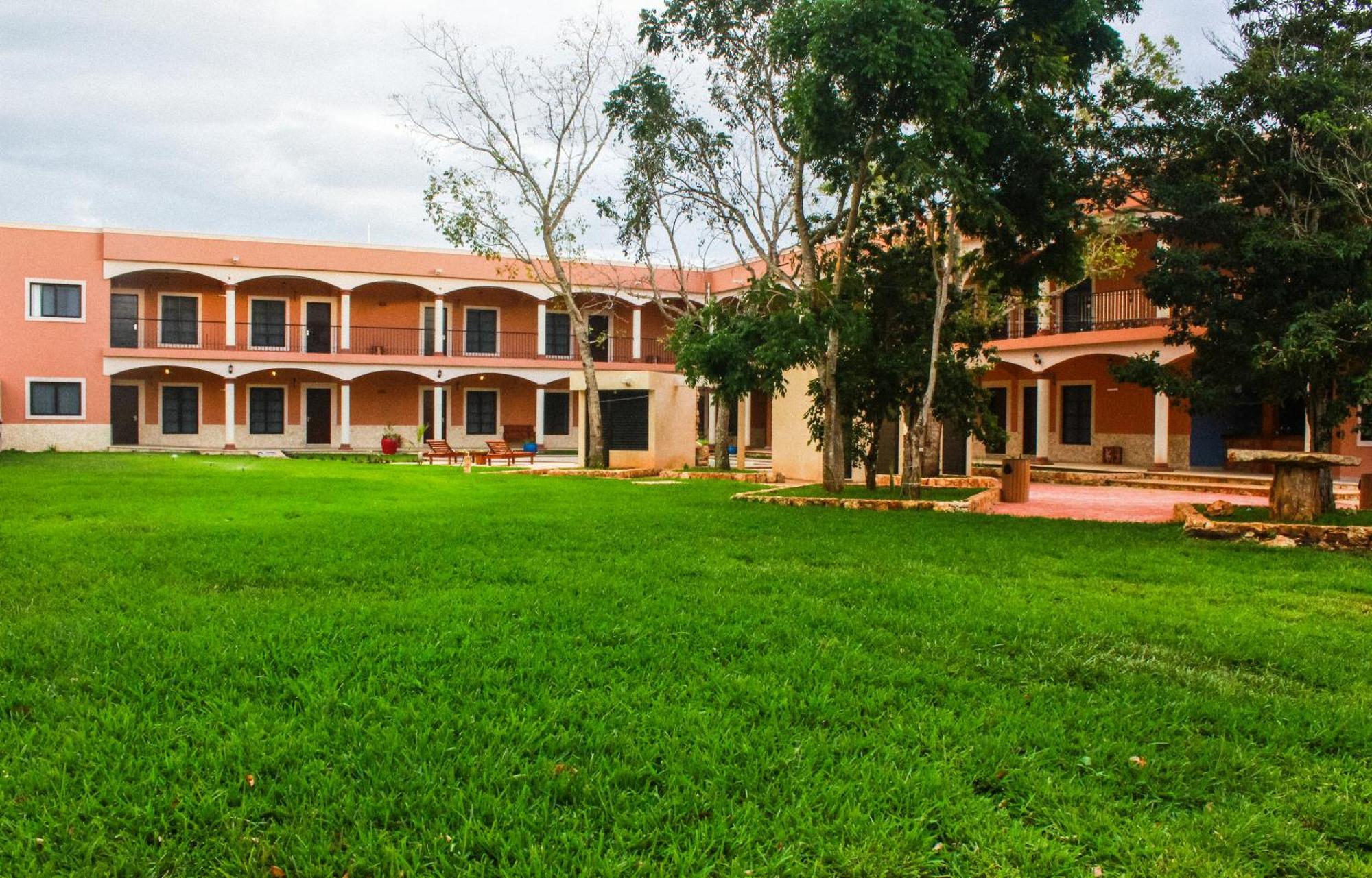 Hotel Los Frailes, Valladolid, Yucatan Вальядолид Экстерьер фото